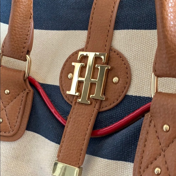 TOMMY HILFIGER purse - Picture 2 of 9